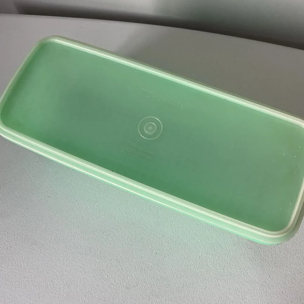 Vintage Tupperware Jade Green Celery Vegetable Keeper Crisper With Tray USA